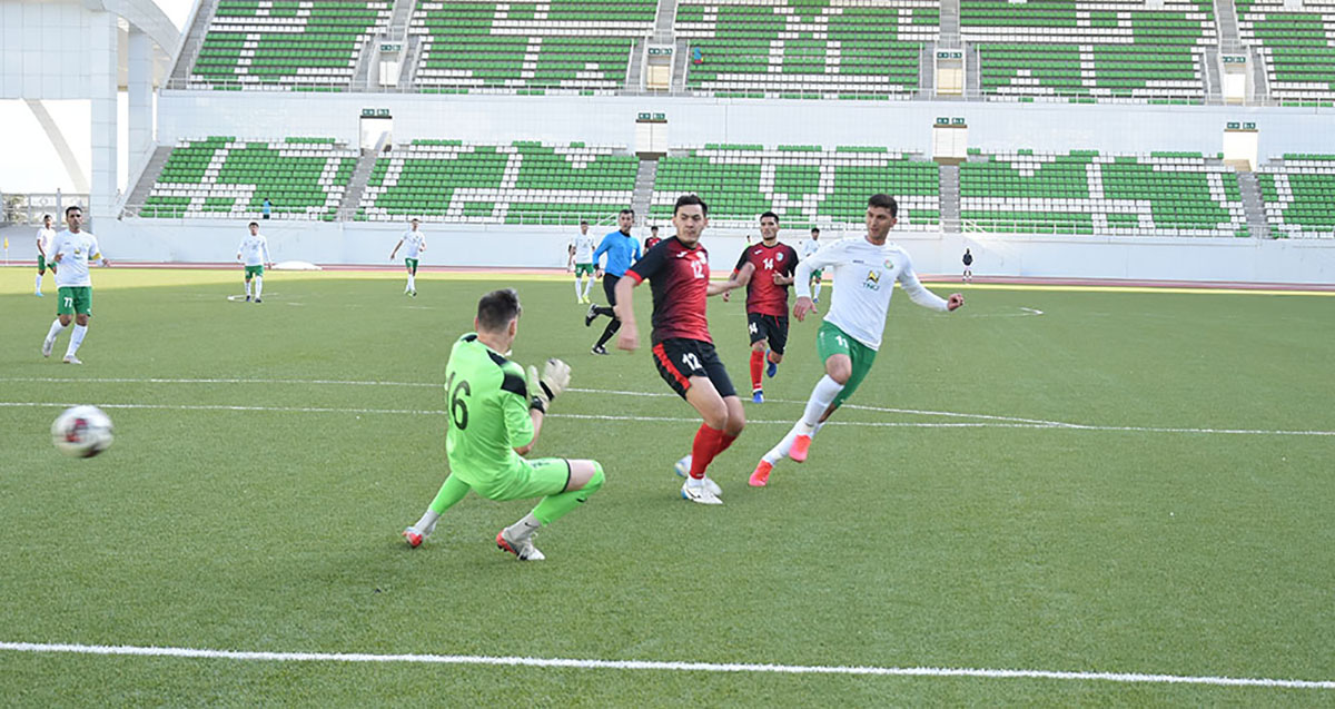 Akhal expands lead over pursuers in the football championship of Turkmenistan