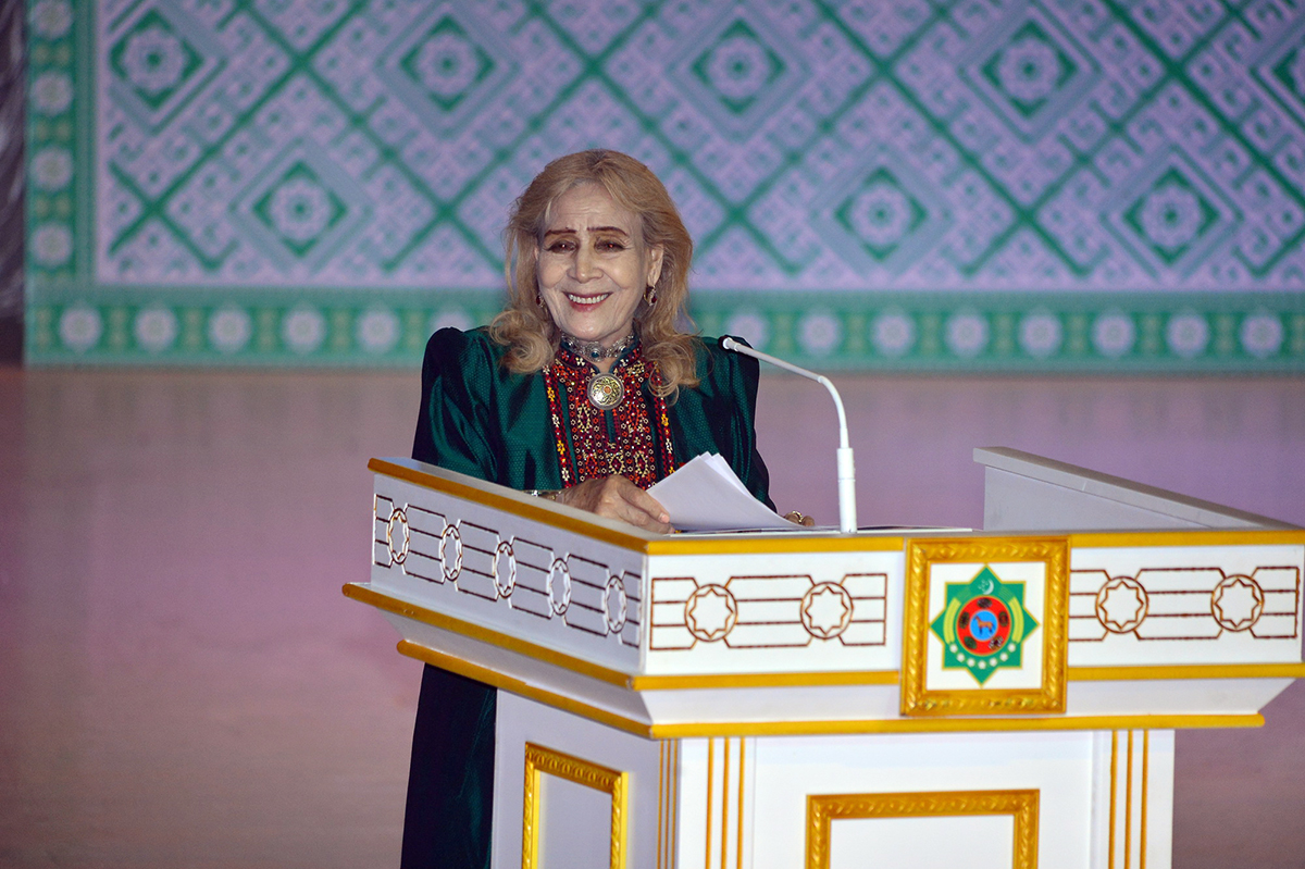 Конференция по случаю публикации стихотворения лидера нации «Да здравствует мирная жизнь!»