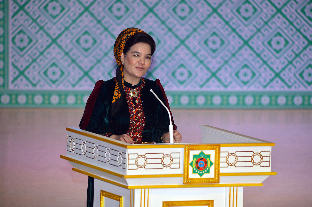 Конференция по случаю публикации стихотворения лидера нации «Да здравствует мирная жизнь!»