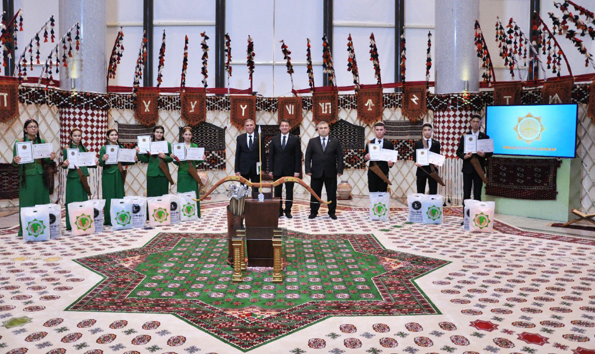 «Юные вестники мира»: игра третья