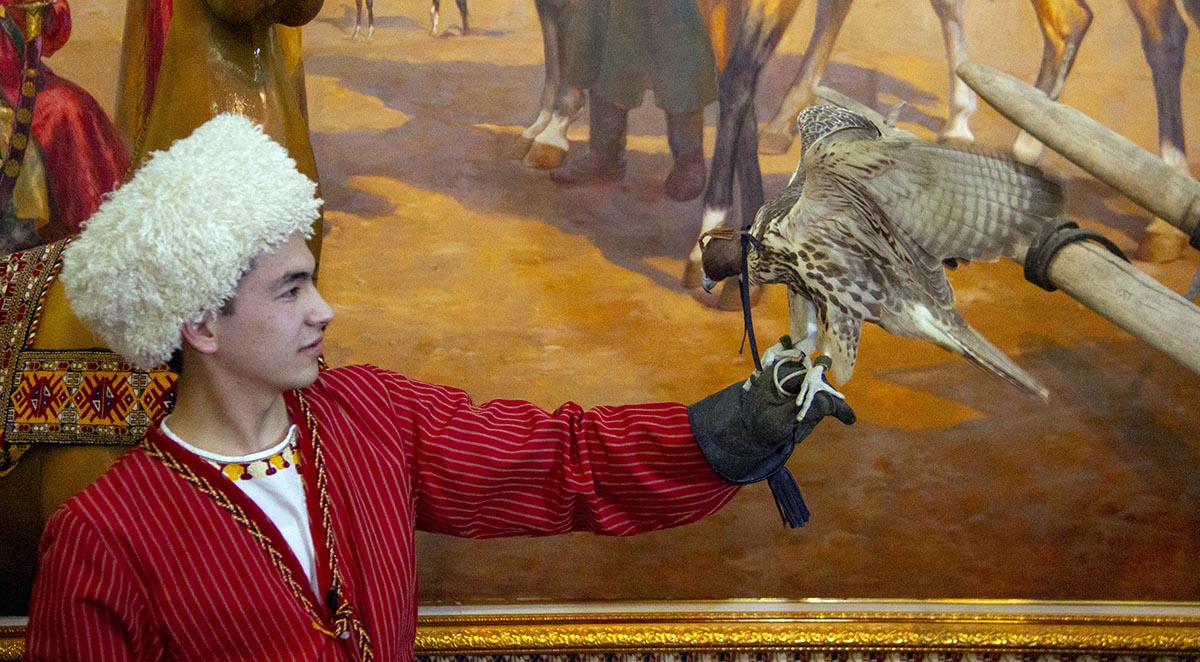 Жизнь туркмен в отражении декоративно-прикладного творчества