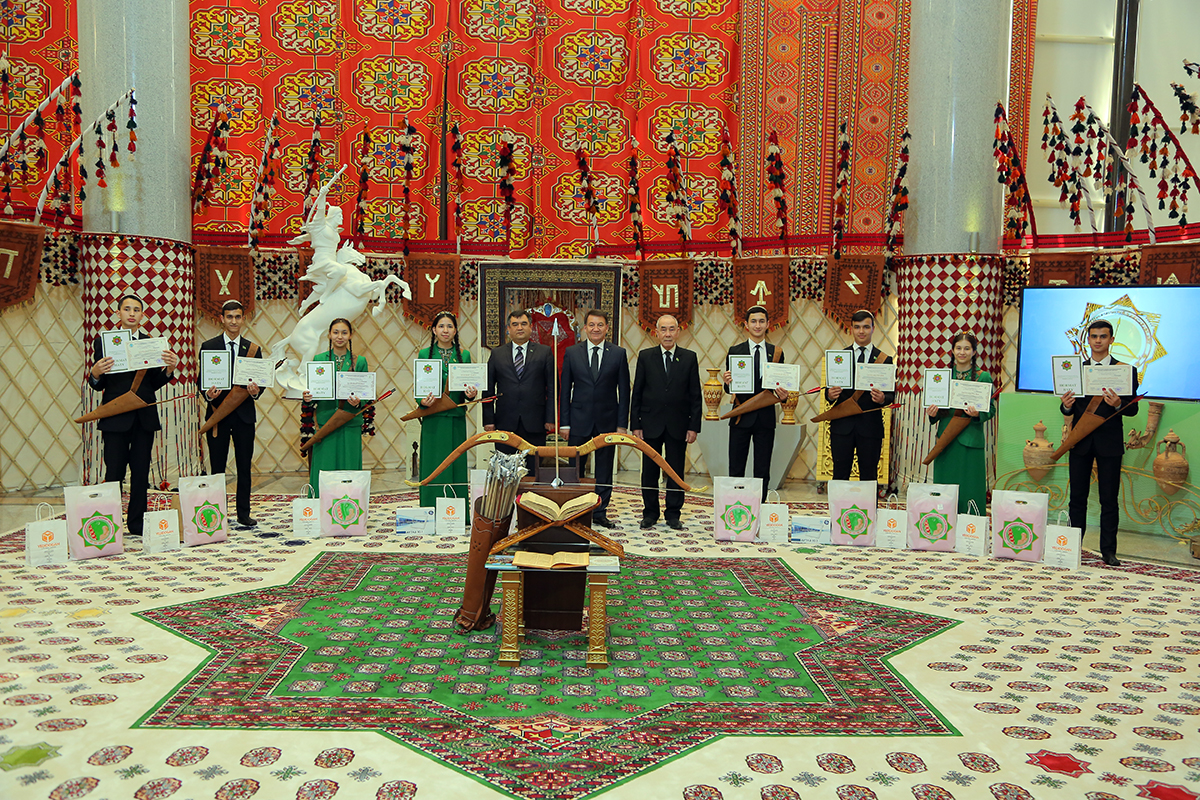 «Parahatçylygyň ýaş çaparlary»: bäşinji oýnuň netijeleri