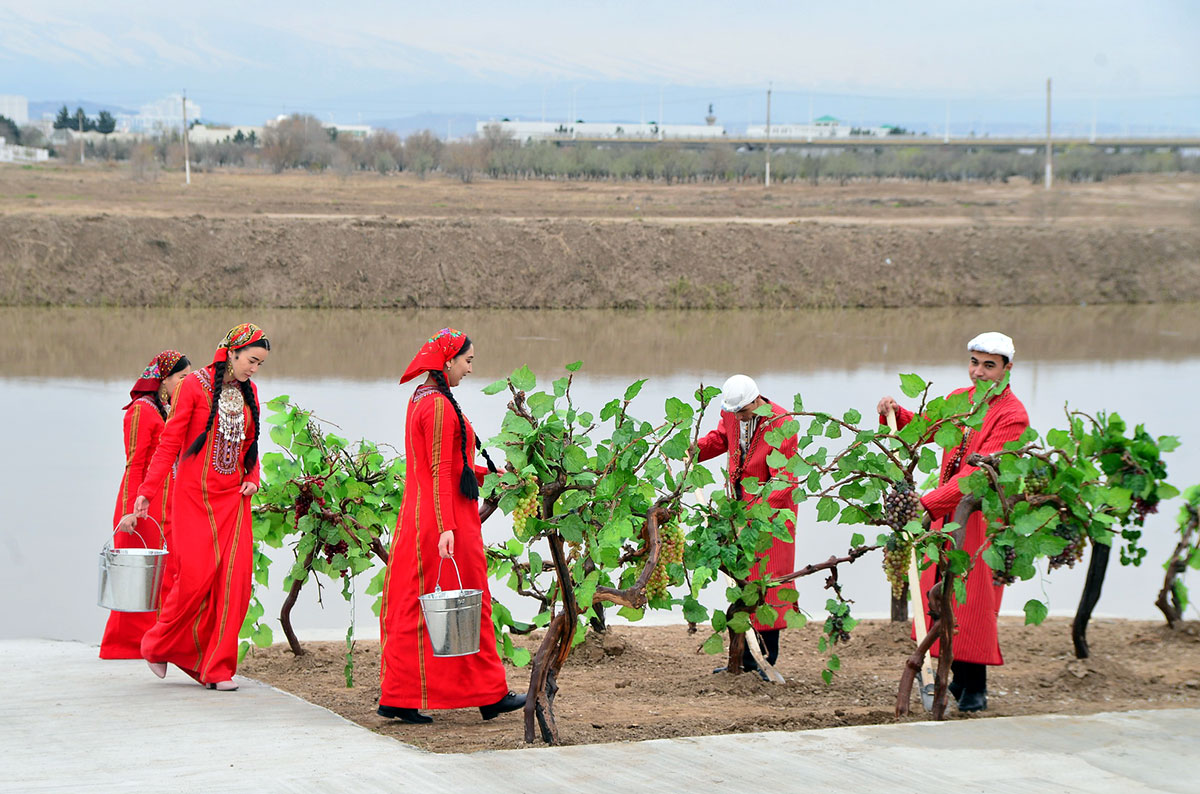 Ýurdumyzda Milli bahar baýramy — Halkara Nowruz güni bellenilýär
