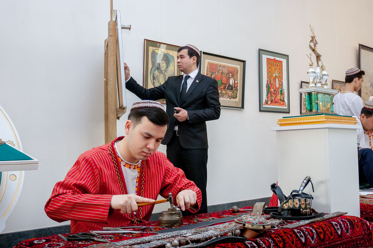 Şägirt halypadan ozdurmasa, hünär ýiter