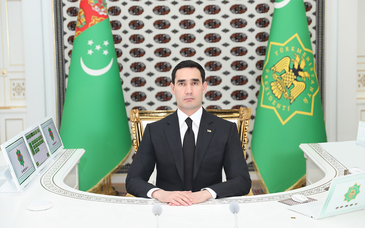 Türkmenistanyň Prezidenti sanly ulgam arkaly iş maslahatyny geçirdi