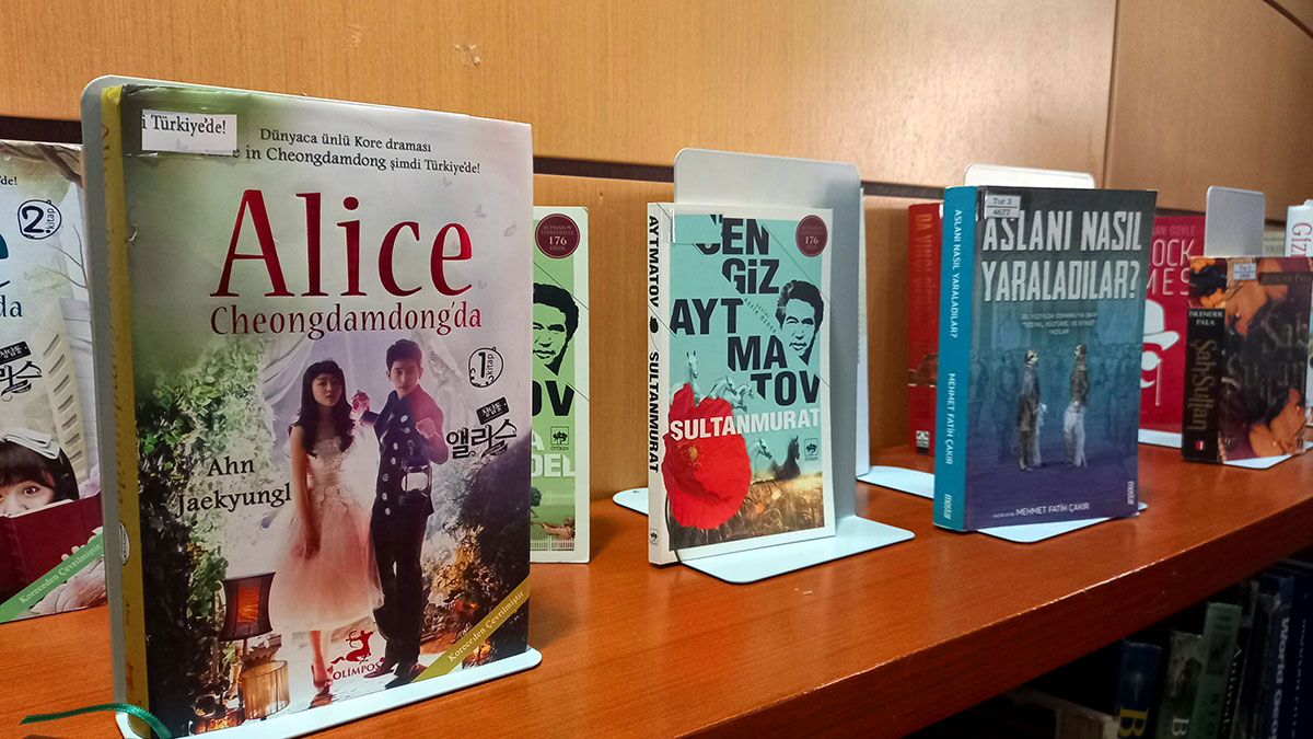 Daşary ýurt dilindäki täze edebiýatlar