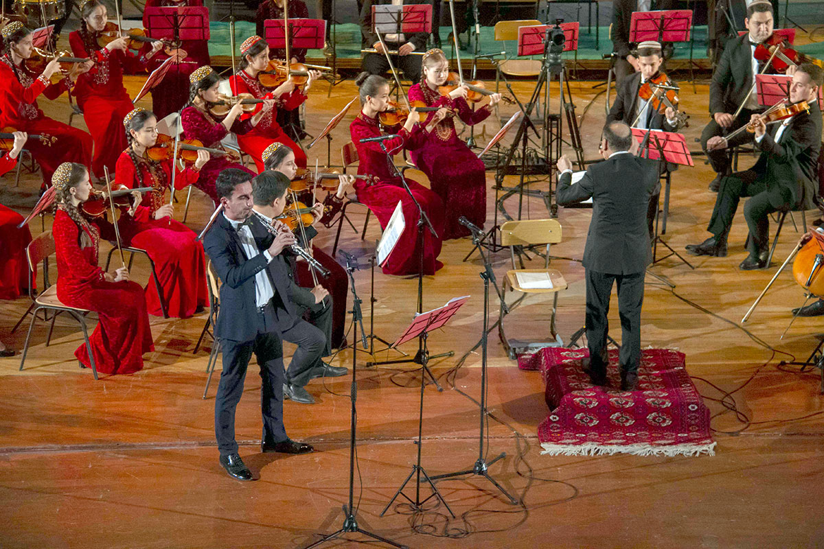 Сухан Туйлиев: национальная музыка, написанная сердцем