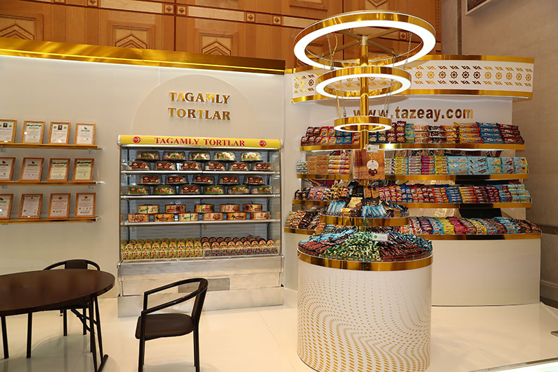 Hormatly Prezidentimiz Senagatçylar we telekeçiler birleşmesiniň gazananlarynyň sergisi bilen tanyşdy