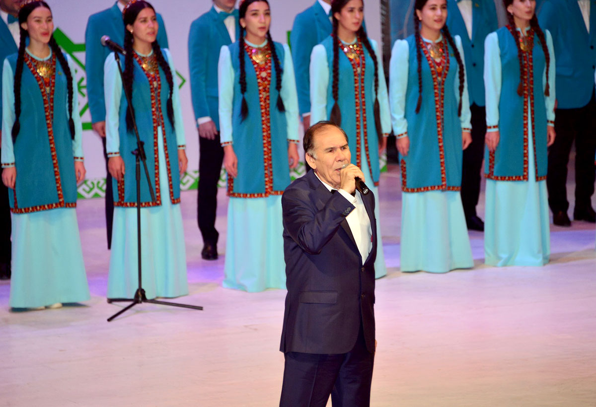 Gahryman Arkadagymyzyň «Ömrümiň manysy» atly kitabynyň tanyşdyrylyş dabarasy geçirildi