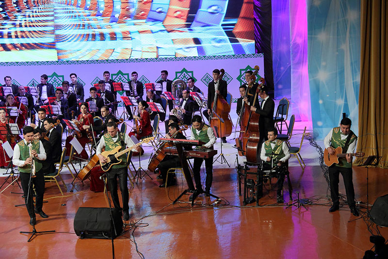 В Ашхабаде отметили Международный день джаза