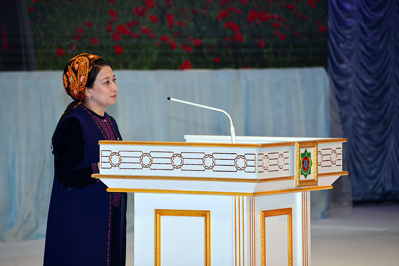 Состоялась торжественная презентация нового издания Героя-Аркадага «Ömrümiň manysy»