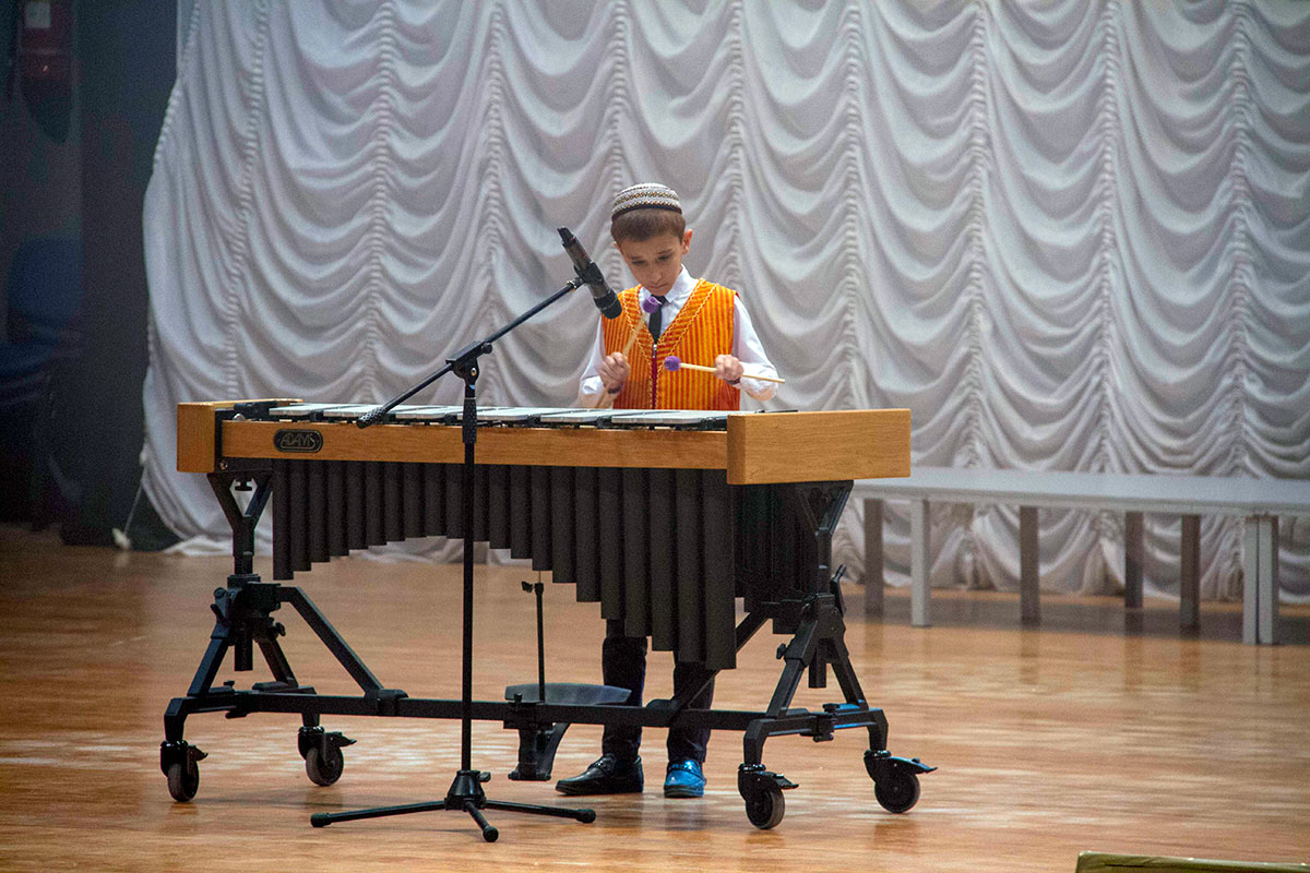 Концерт в последний день апреля