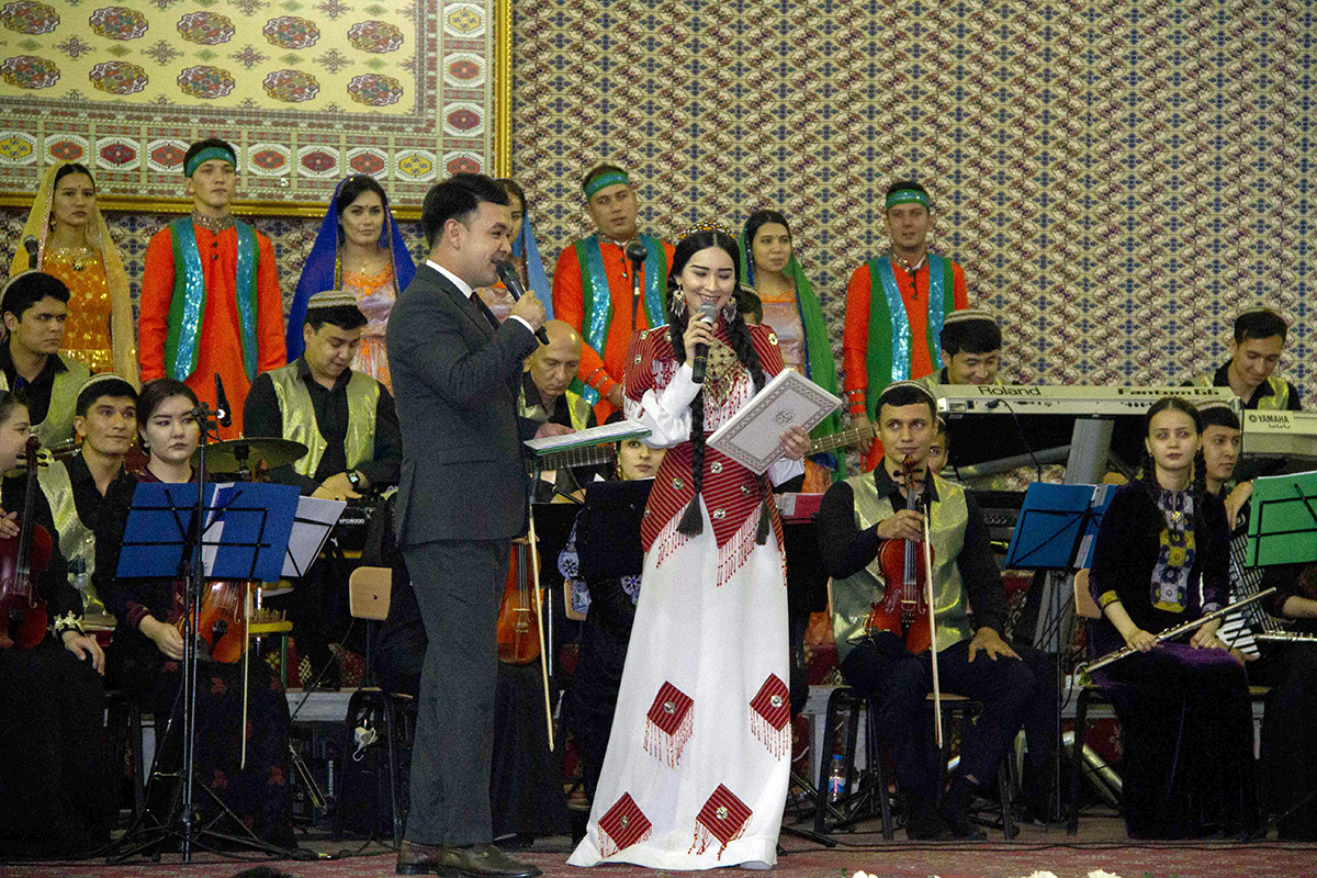 Movie hits of Indian Bollywood sounded at the Turkmen Conservatory