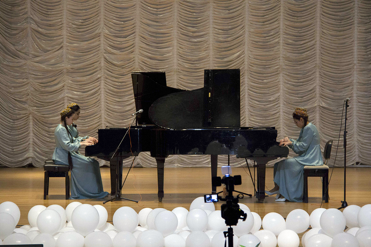 Концерт в честь юбилея школы