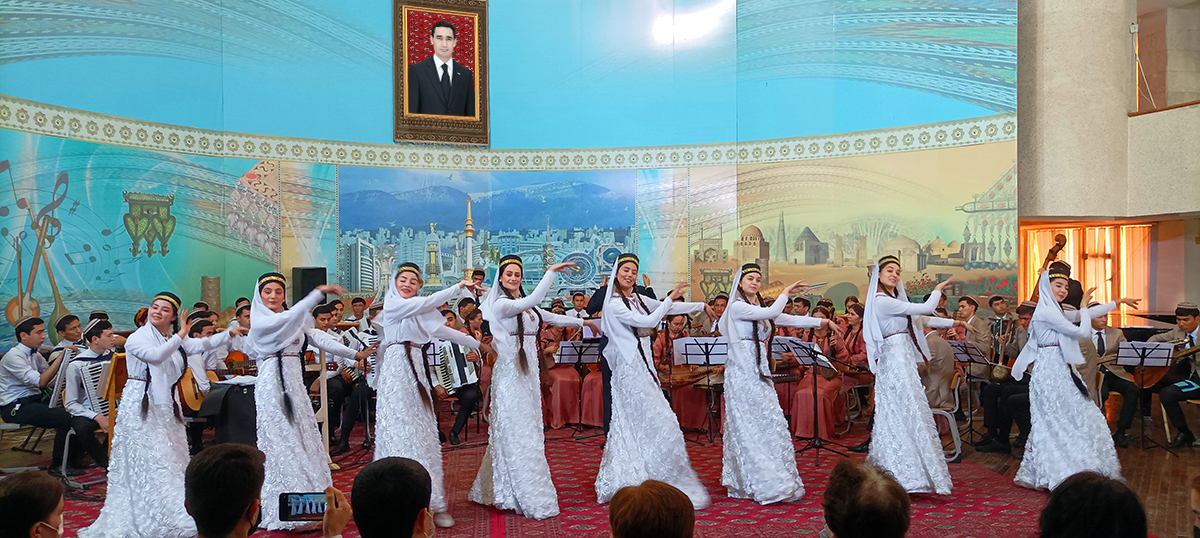 Два оркестра посвятили концерт Дню Победы