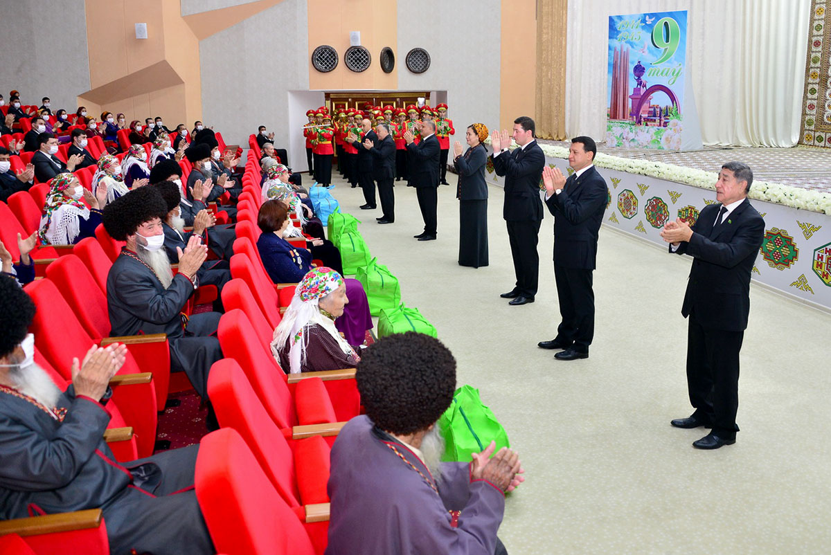 Beýik Ýeňişiň 77 ýyllygyna bagyşlanan dabaralar