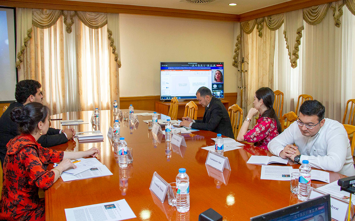 Aşgabatda Hazar deňziniň durnukly ösüşine we dolandyrylyşyna bagyşlanan okuw geçýär