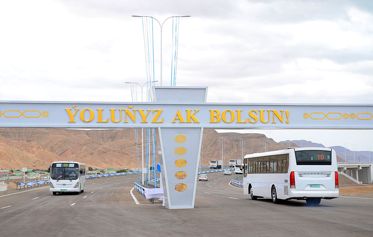 Täze köpri ulanylmaga berildi