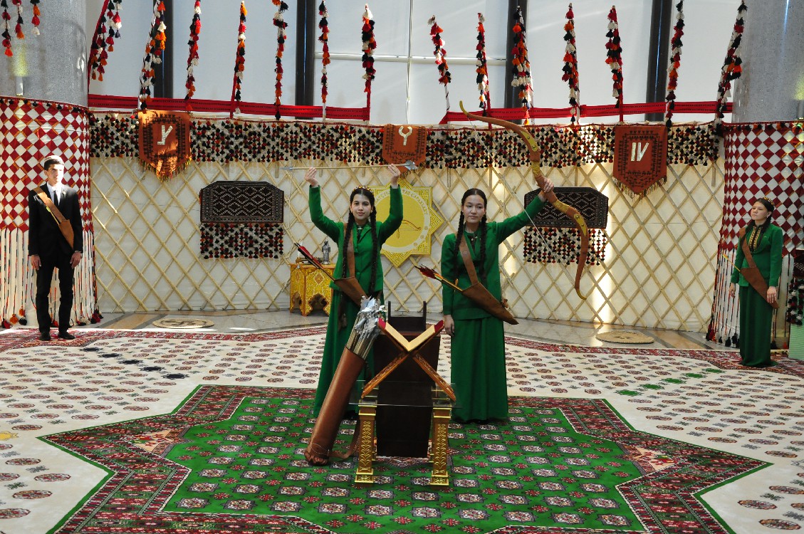 «Parahatçylygyň ýaş çaparlary»: bäsleşigiň ýarym finalyna gatnaşýanlar belli boldy