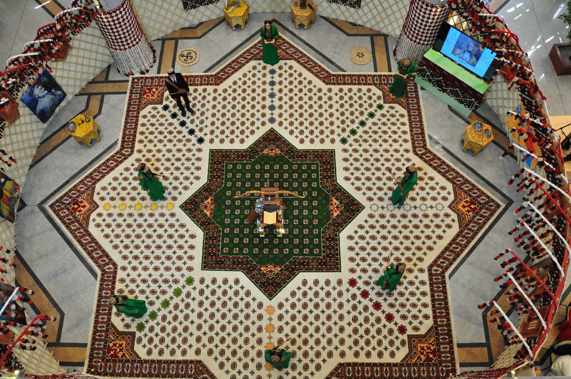 «Parahatçylygyň ýaş çaparlary»: bäsleşigiň ýarym finalyna gatnaşýanlar belli boldy