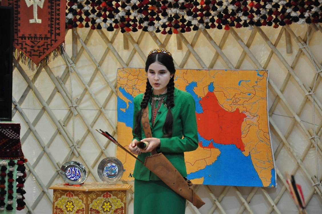 «Parahatçylygyň ýaş çaparlary»: bäsleşigiň ýarym finalyna gatnaşýanlar belli boldy