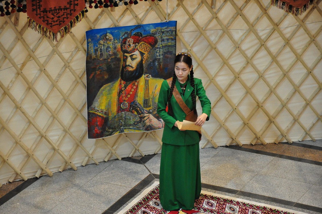 «Parahatçylygyň ýaş çaparlary»: bäsleşigiň ýarym finalyna gatnaşýanlar belli boldy