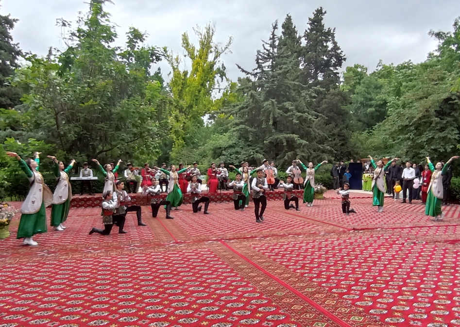 Halkara çagalar güni mynasybetli baýramçylyk konserti geçirildi