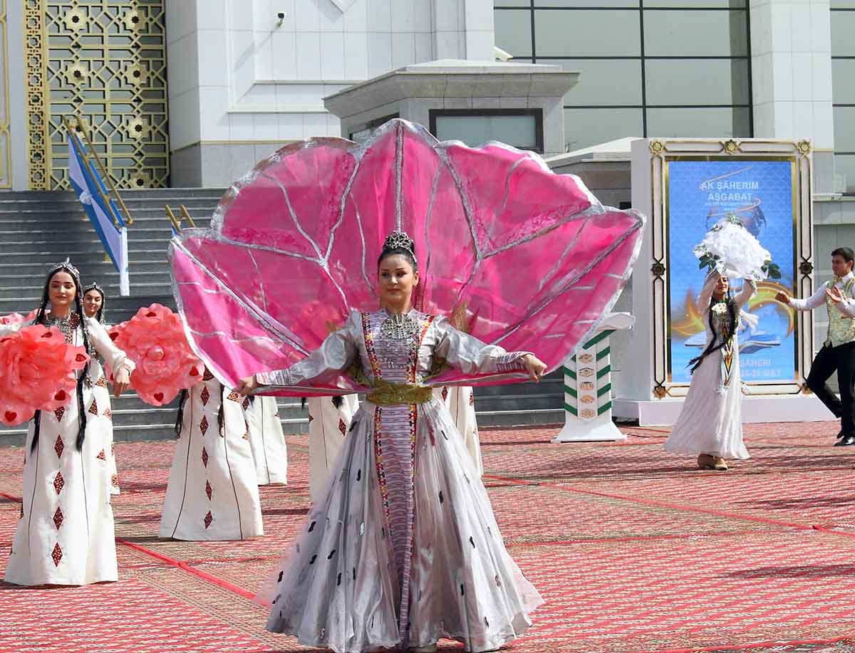 “Ak şäherim Aşgabat” atly XXI köpugurly halkara sergi