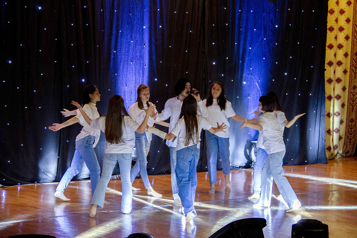 В Ашхабаде состоялся танцевальный концерт «Дети – цветы жизни!»