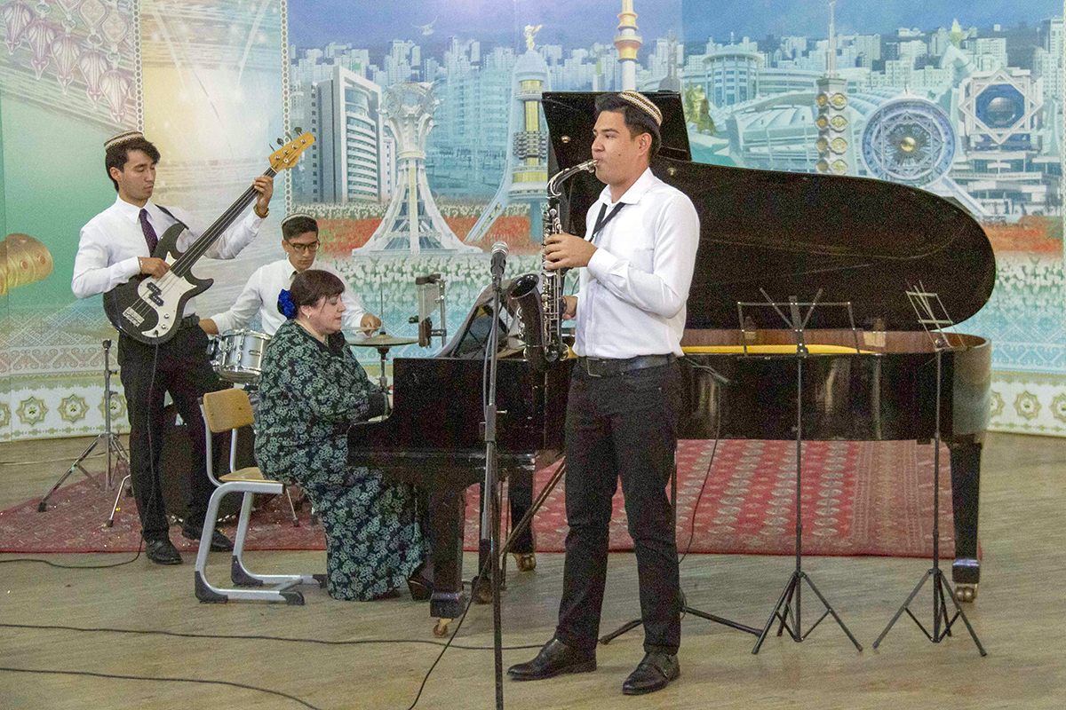 Любимые мелодии группы «Рэгтайм»