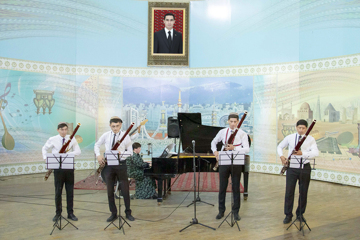 Любимые мелодии группы «Рэгтайм»