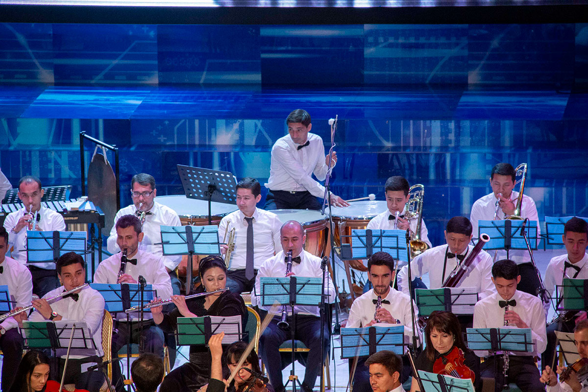 И вновь Расул Клычев, на этот раз - с Чиполлино!