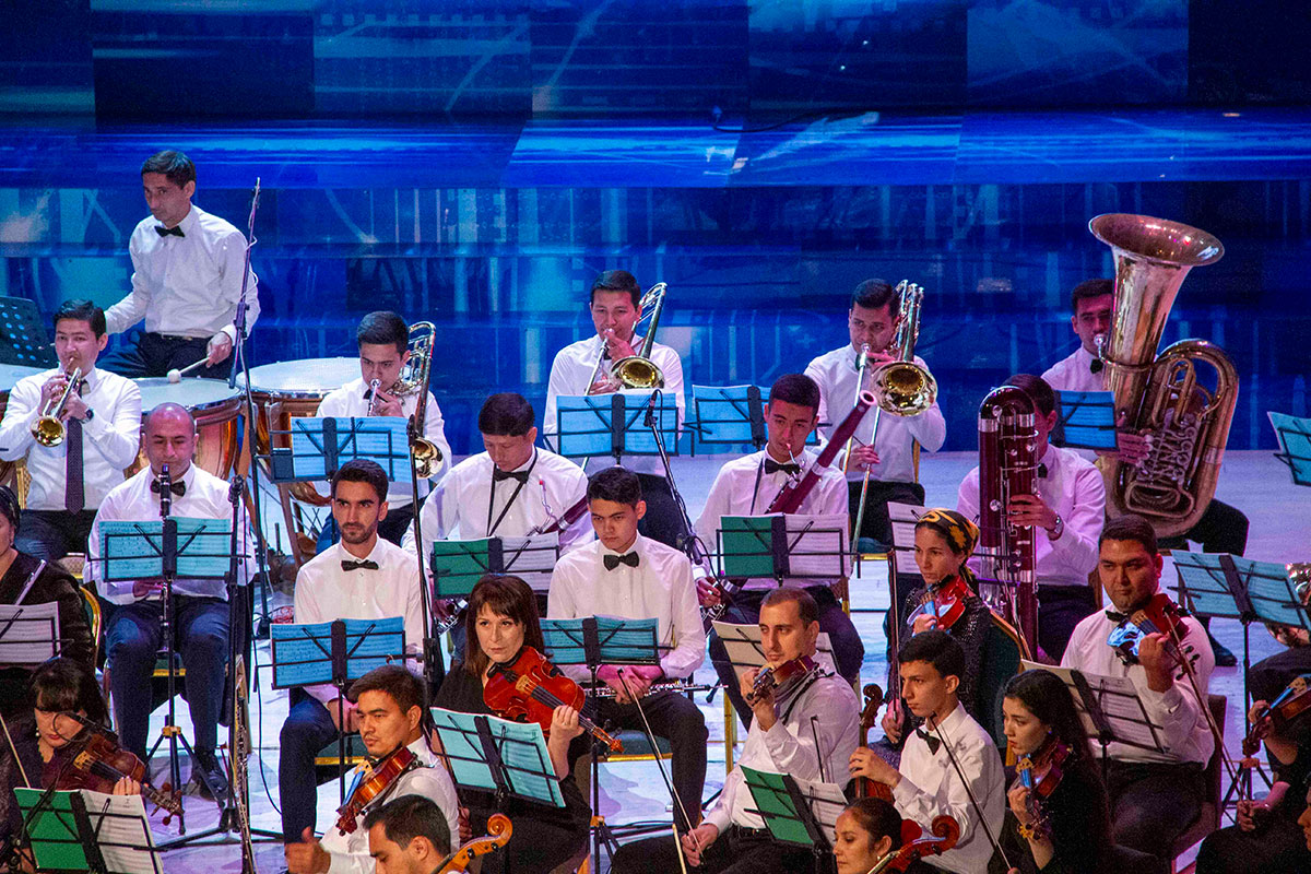 И вновь Расул Клычев, на этот раз - с Чиполлино!