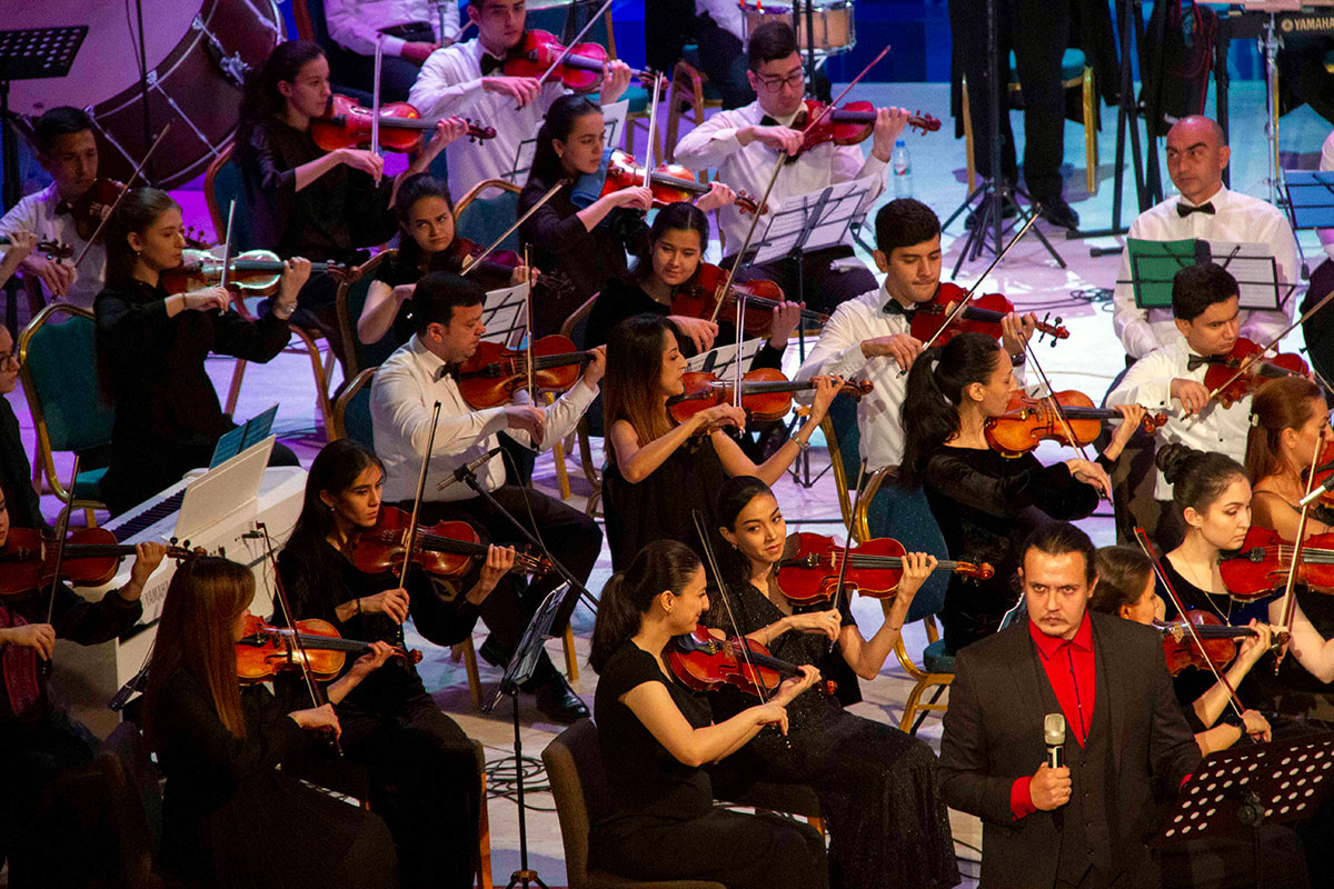 И вновь Расул Клычев, на этот раз - с Чиполлино!