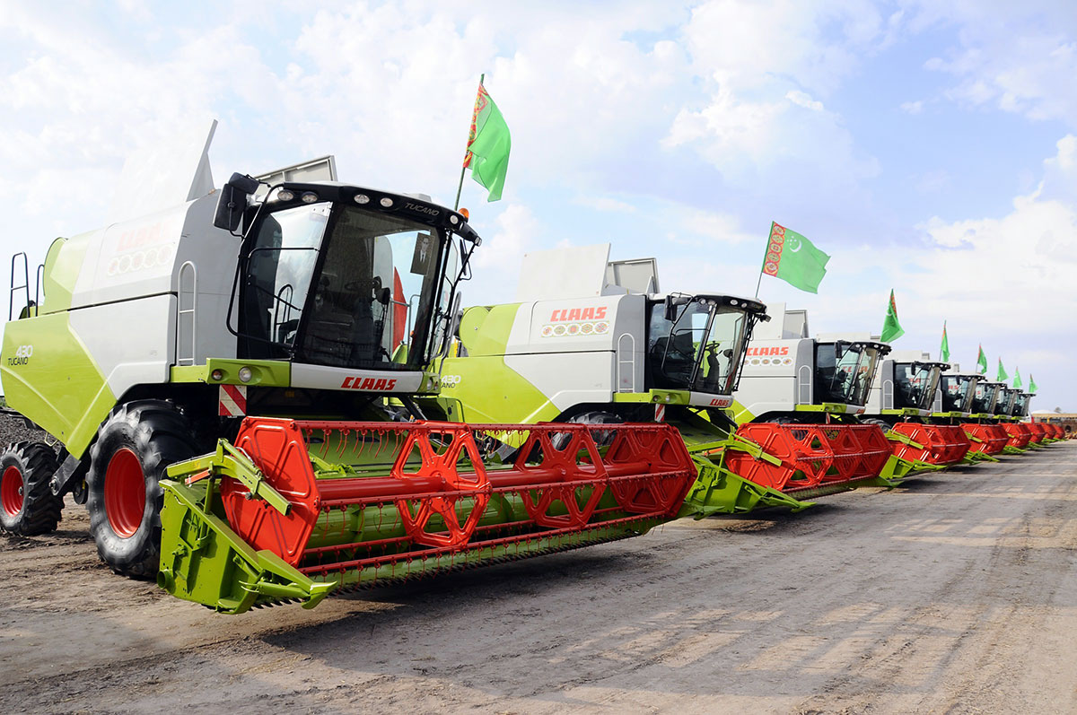 Grain growers of Dashoguz and Balkan velayats took over the braid relay