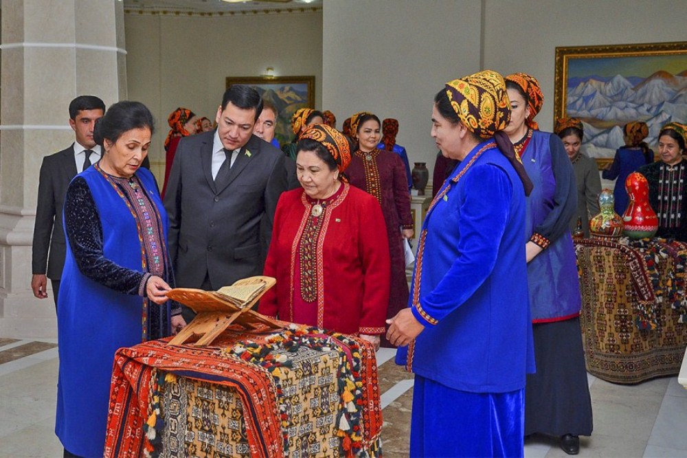 Национальная комиссия по делам ЮНЕСКО побывала на малой Родине Махтумкули Фраги