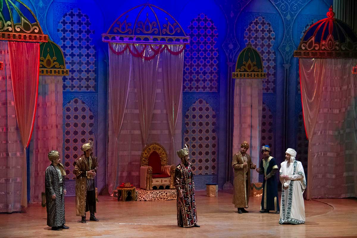 Опера Махтумкули: Судьба поэта, воспетая высоким вокалом