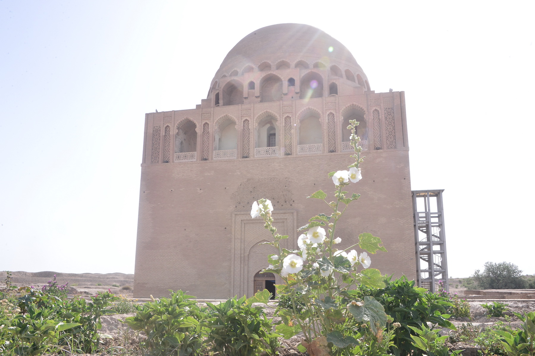 В истоках – сила и глубина современного искусства