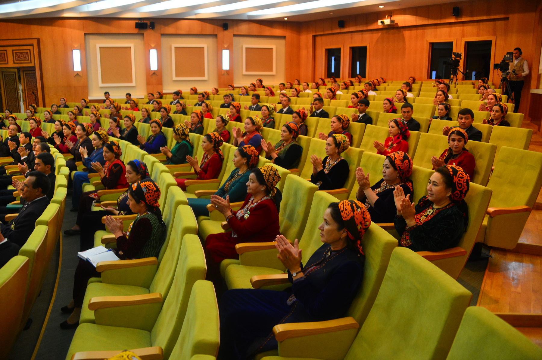 В истоках – сила и глубина современного искусства