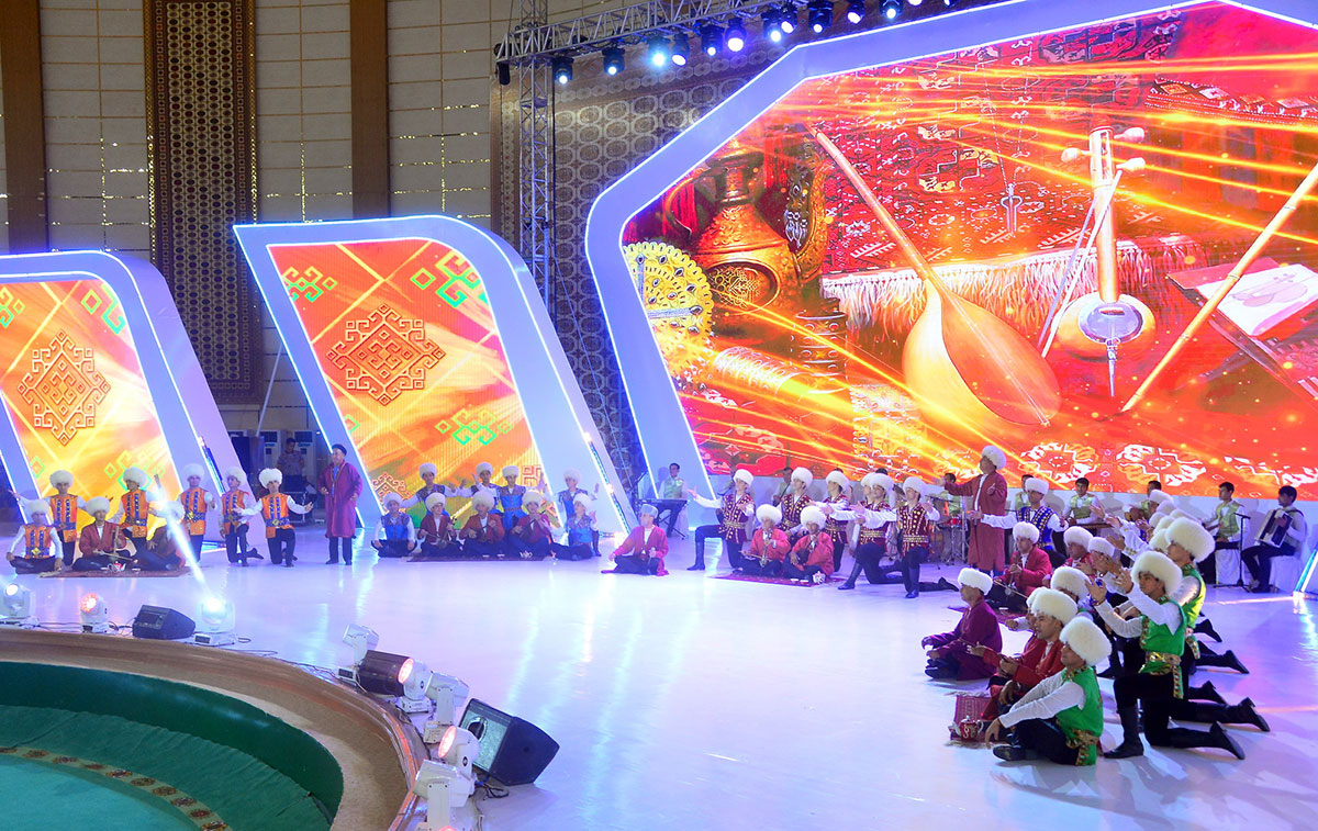 Во славу туркменского искусства эры Возрождения новой эпохи могущественного государства