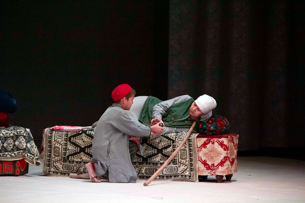 В студенческом театре идут премьеры