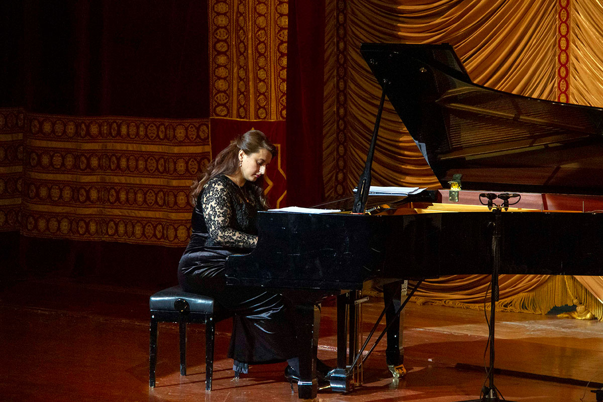 И снова премьера и аншлаг!