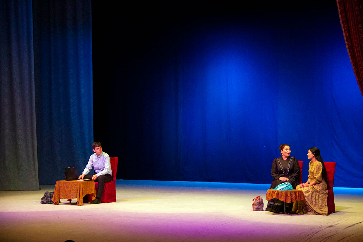 На сцене Студенческого театра – классика