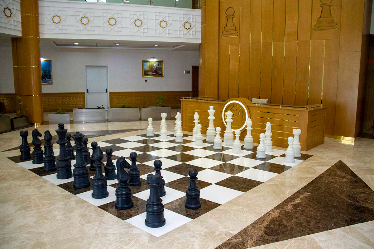 За доской не только дипломаты