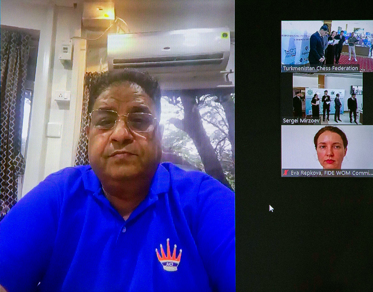 За доской не только дипломаты