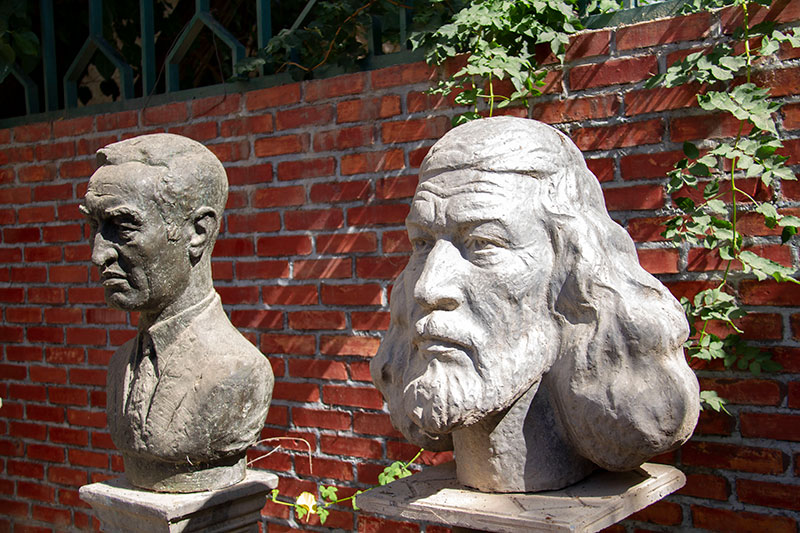 Бабасары Аннамурадов: в гостях у коллекционера