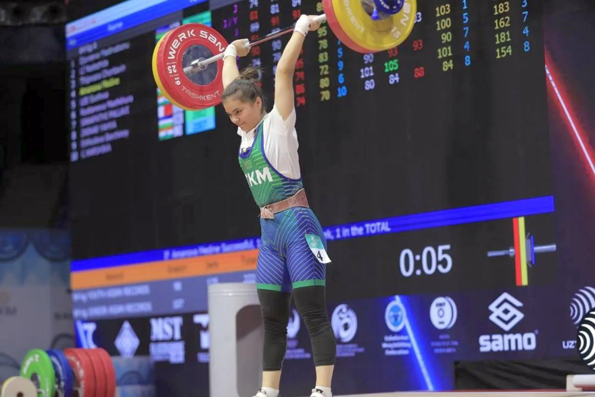 Türkmen türgenleri Aziýanyň ýaşlar we ýetginjekler çempionatynda 11 medal gazandylar