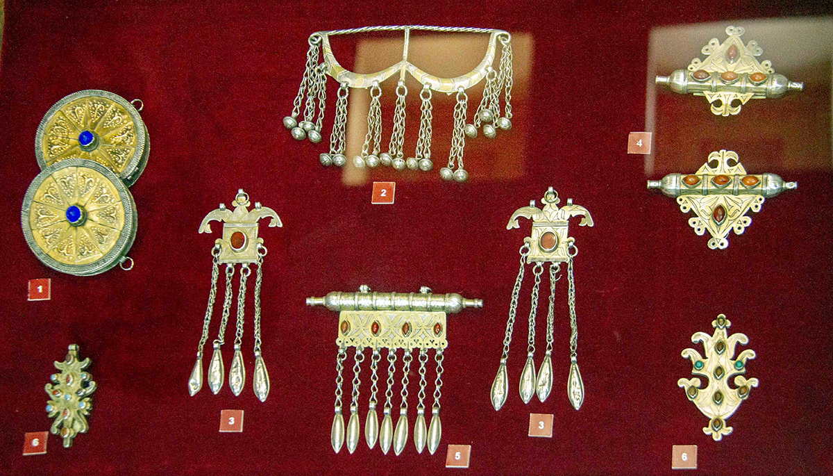 Раритеты вернулись на Родину из коллекции Натали Маркарян-Фард