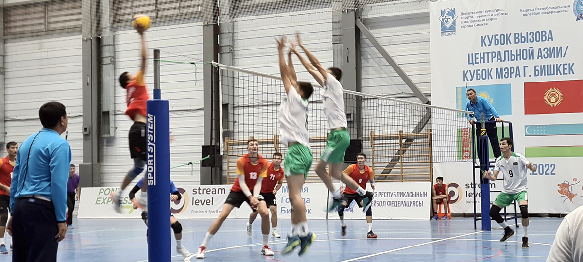 Türkmen woleýbolçylary Merkezi Aziýanyň Çagyryş Kubogynyň kümüş medalyna eýe boldular