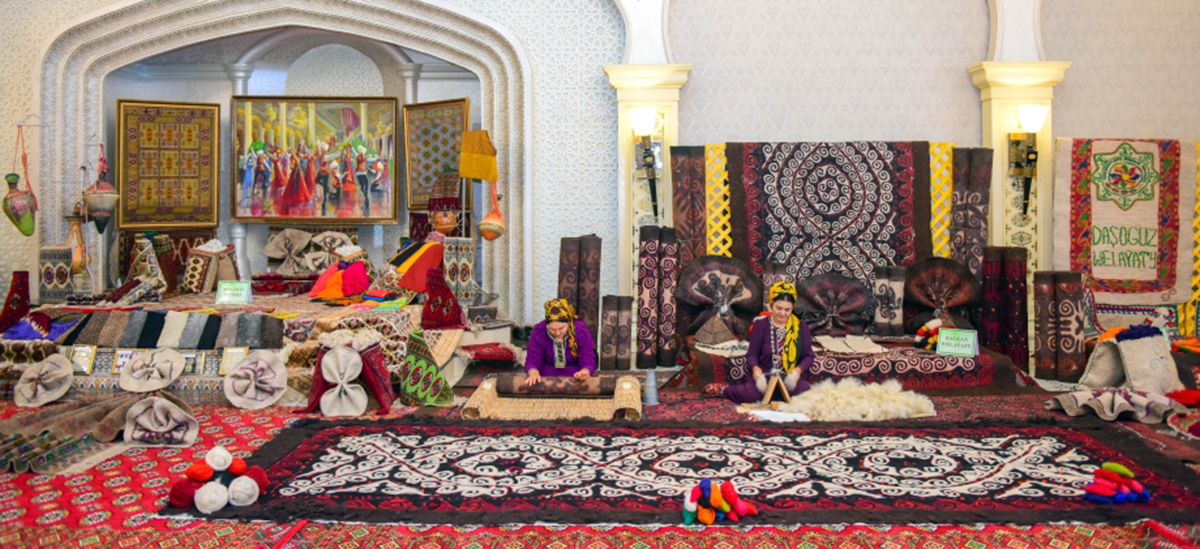 Итоговый тур конкурса «Gülüň owadan!»